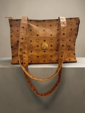 🤎👜 MCM Tan Visetos Tote ✨ Stylish & Timeless - COA Included.